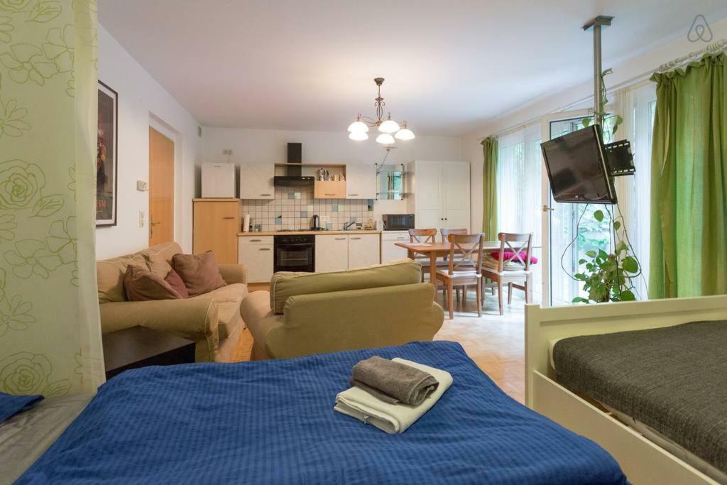 Relaxing Terrace Apartment In Lively Area Βιέννη Εξωτερικό φωτογραφία