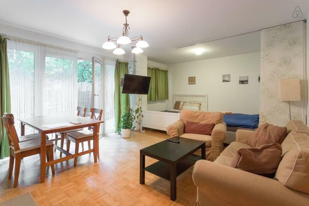 Relaxing Terrace Apartment In Lively Area Βιέννη Εξωτερικό φωτογραφία